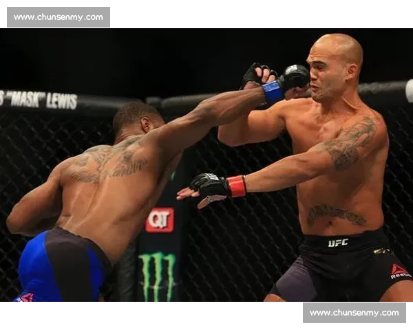 罗比劳勒与泰伦伍德利巅峰对决全解析 UFC次中量级王座之争再掀热血风暴